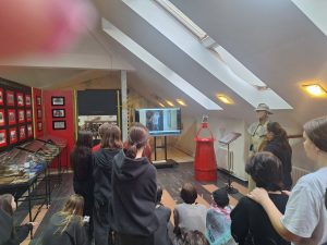 0-02-05-9c32bb0e21004218923d910243e817e28f89cda3de4f05ec90fed3b618c0b0f2_e7f2f49edb2ad0be