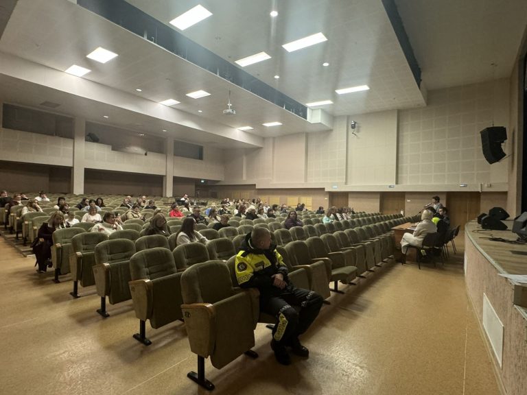 0-02-05-8361ad2ece5d29b77cf2a71744f6847a305f77b3035bf18ce2f079a3210e4ef4_949e08deae8a327c