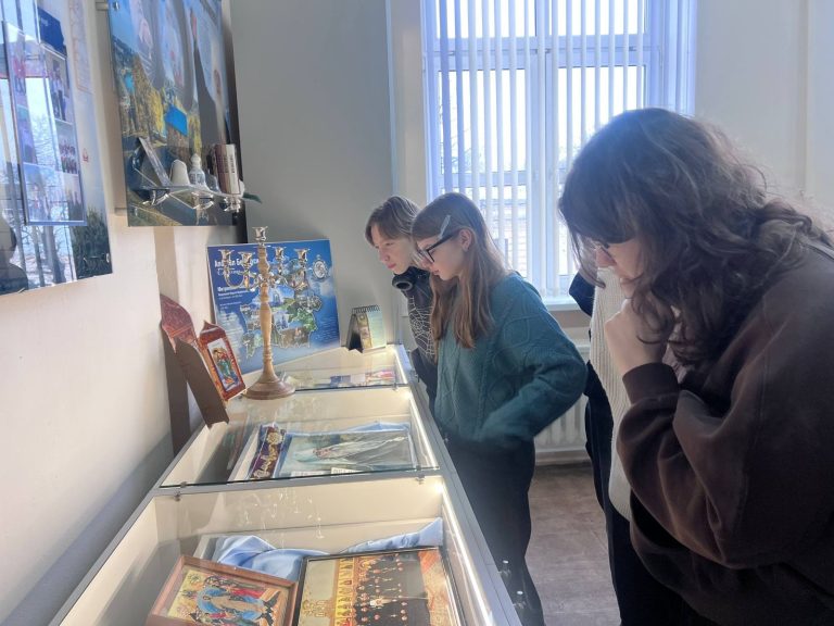 0-02-05-a293af32e072316fd1dac1df34416a3239c50b62f7a76599ba761c41265055e0_638cbeeee42a4d8b