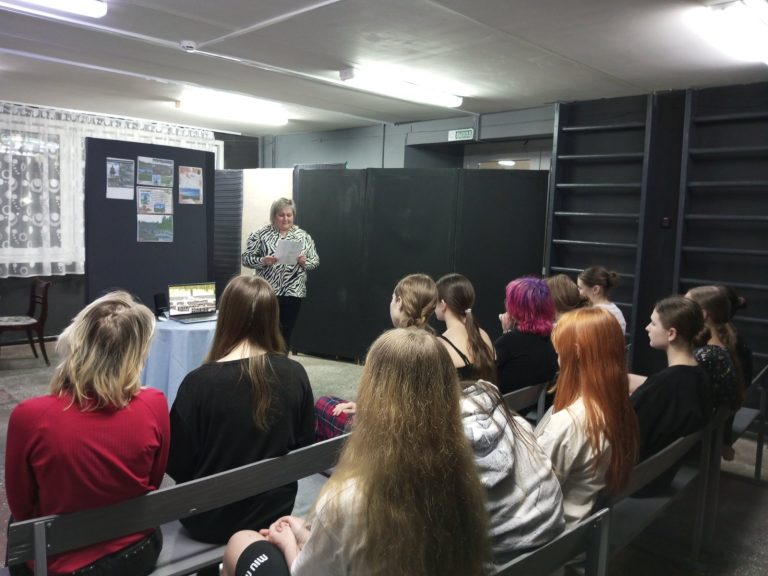 0-02-05-77286500ee32699f6159927897217e768ecc6c8af73ee80721a318834411a631_7c1d1736e7a2ea27