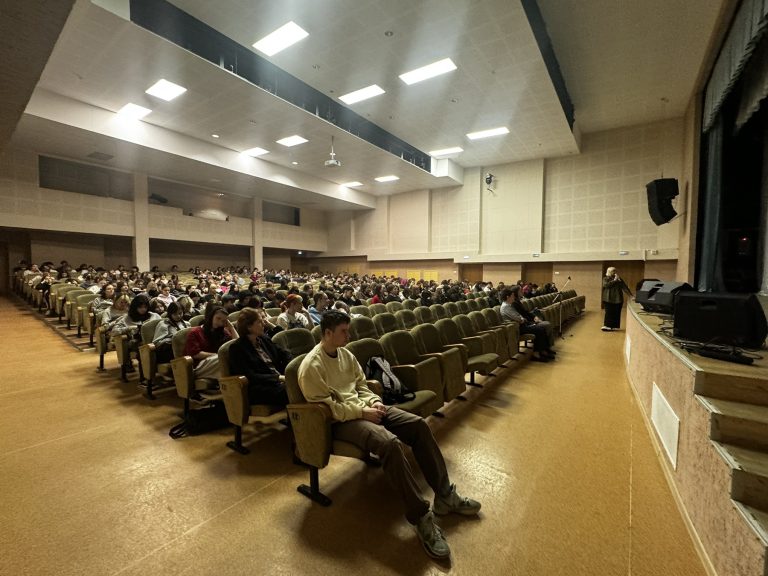 0-02-05-ee81ef2d4730238986475c6df3d0cfce056551f1b387ef26a8e05d5aab9c0945_56071ec1422ed775