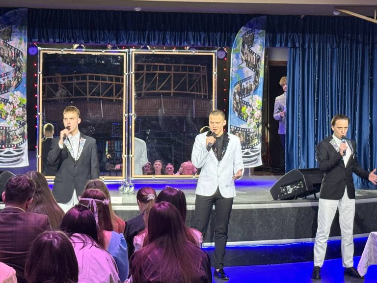 0-02-05-7295a2e617b589ea99fcff02a57a306f655f7a0ded3448c3b7b8a7d9ece05bc0_86dfec2b68b2b23d