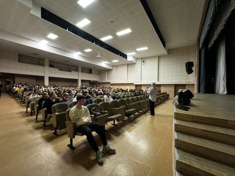 0-02-05-7a5bf2cbb451aea4b3aaf605afaec2dba10e1621f1e02a1afd9bf2e1b8c89f36_7c9b92cbbf719d8e