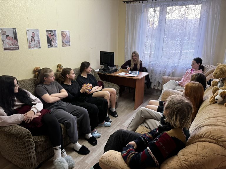 0-02-05-83e9d7fd1824eb6f27b4577e8568dad3d60006b705205ca09e72a260e3f001a3_464e3f307f418f4b